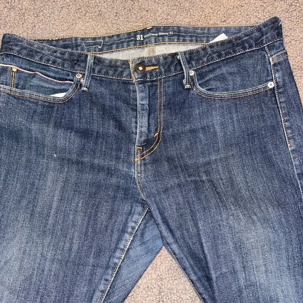 LEVI'S SELVEDGE 31 BOYFRIEND SKINNY FIT BLUE JEANS  - EUC